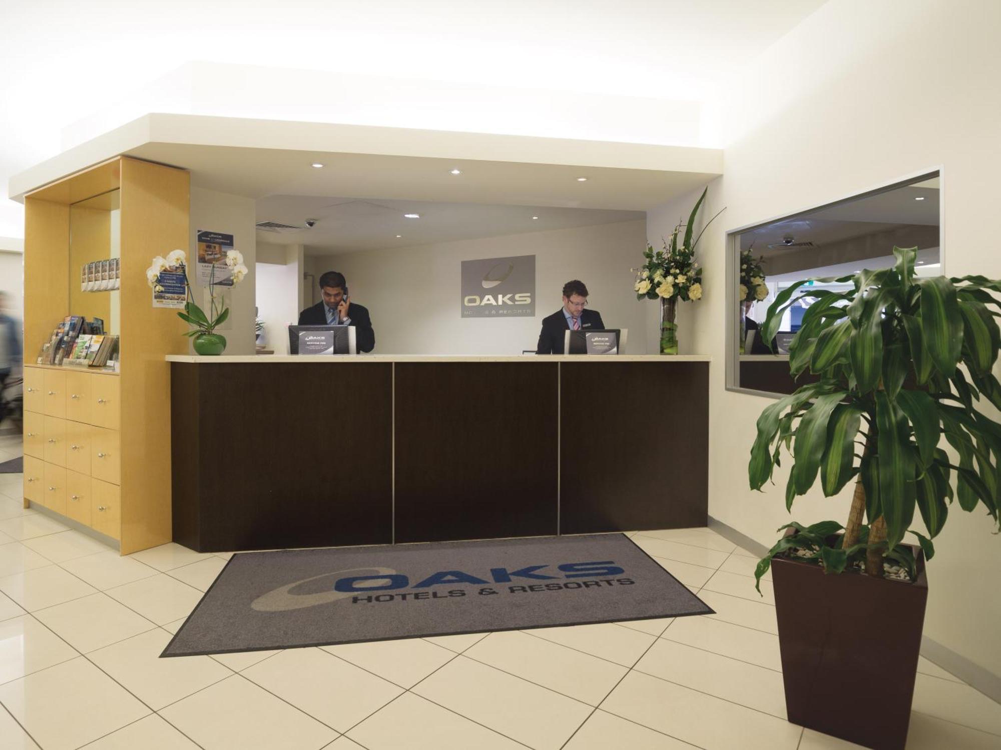 Oaks Melbourne On Lonsdale Suites Exterior photo