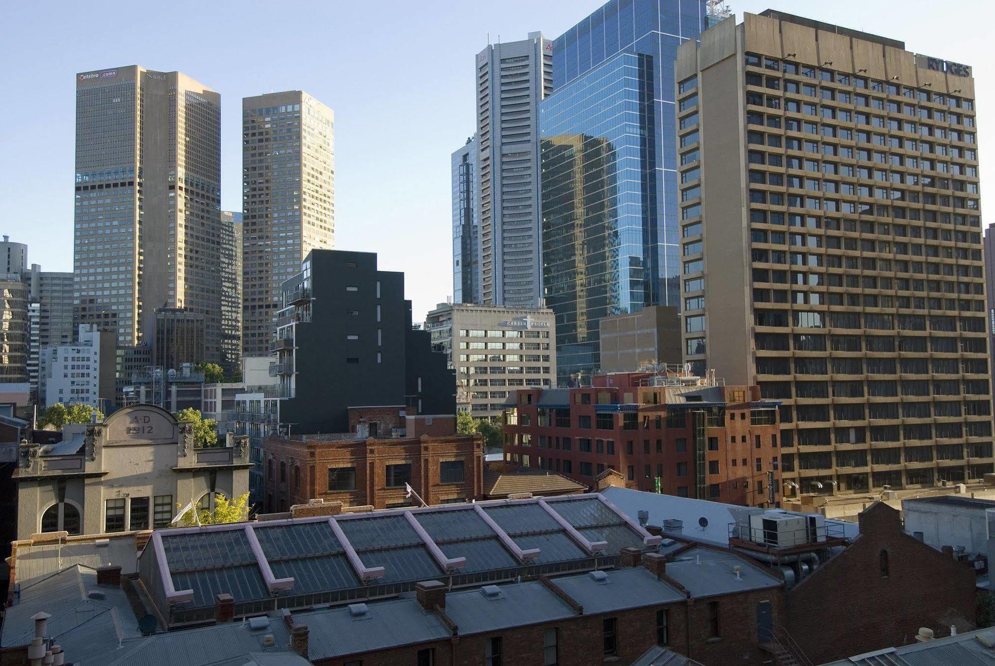 Oaks Melbourne On Lonsdale Suites Exterior photo