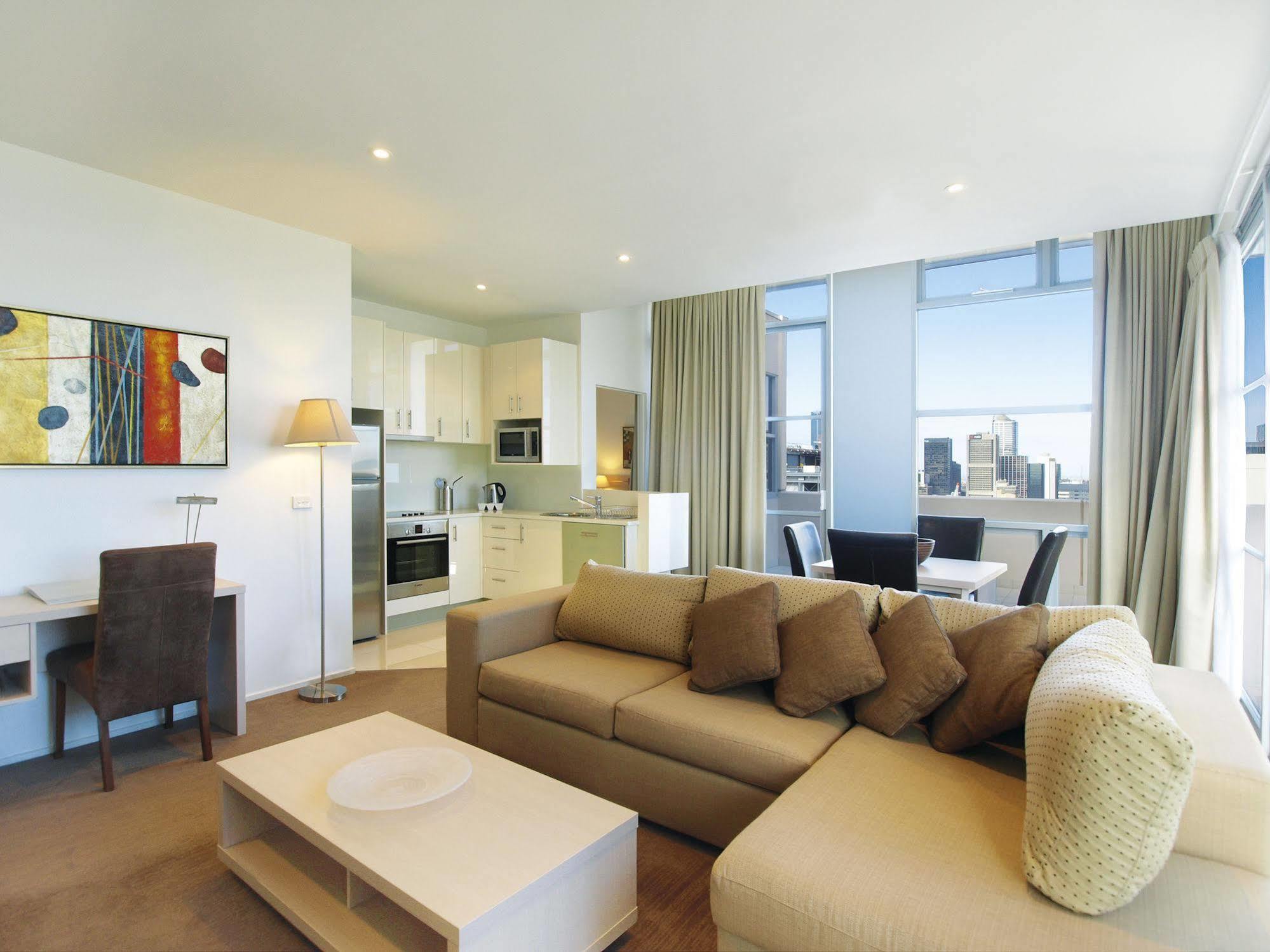 Oaks Melbourne On Lonsdale Suites Exterior photo